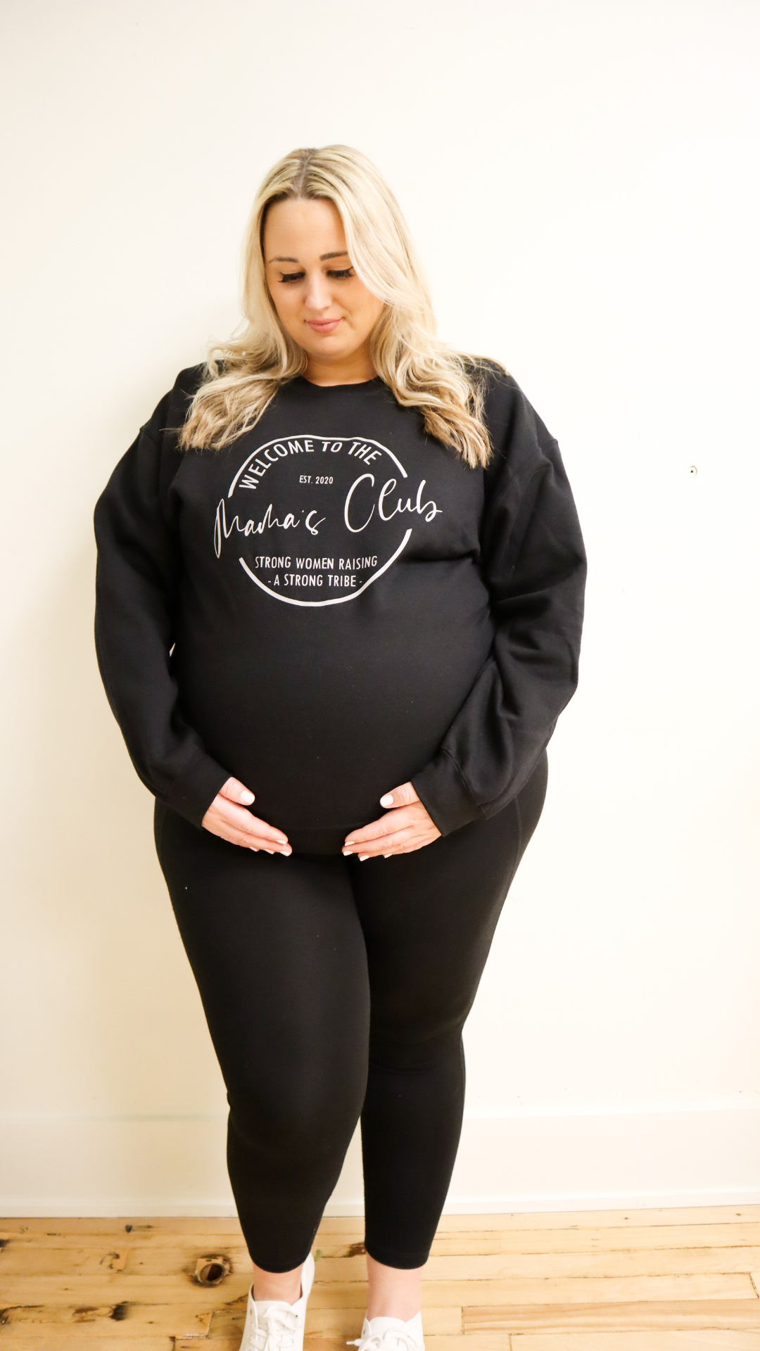 MAMAs Club Crewneck